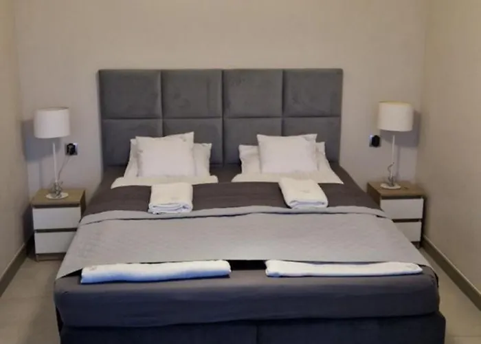 公寓 Dobrylko Ii -apartamenty 雷瓦